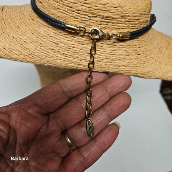 Vintage St Thomas Goldtone Statement Necklace in Pale Green - Picture 3 of 3